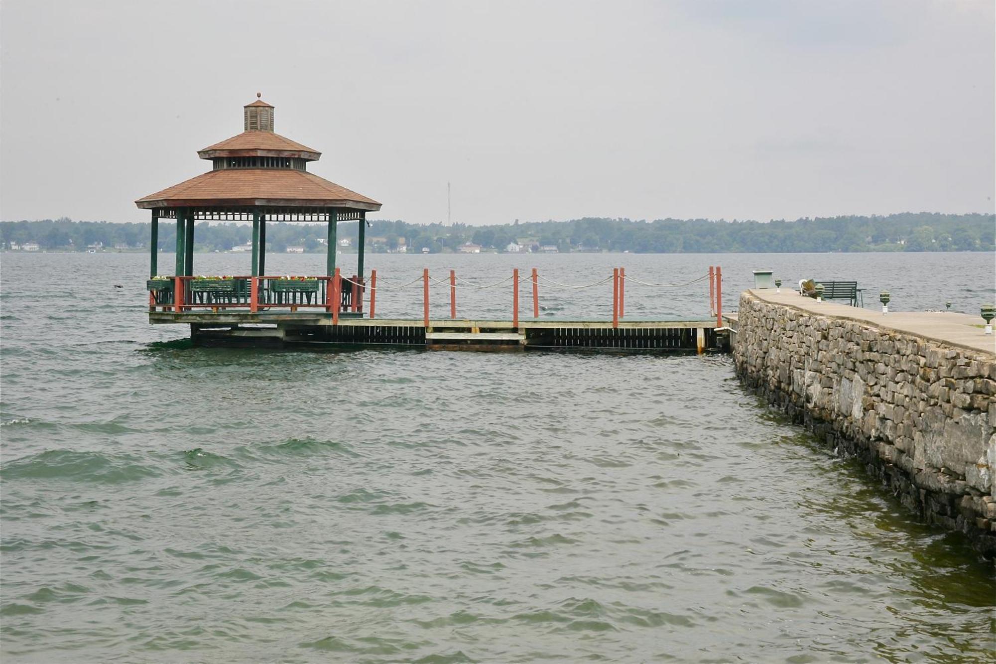 Stone Fence Resort Ogdensburg Bagian luar foto