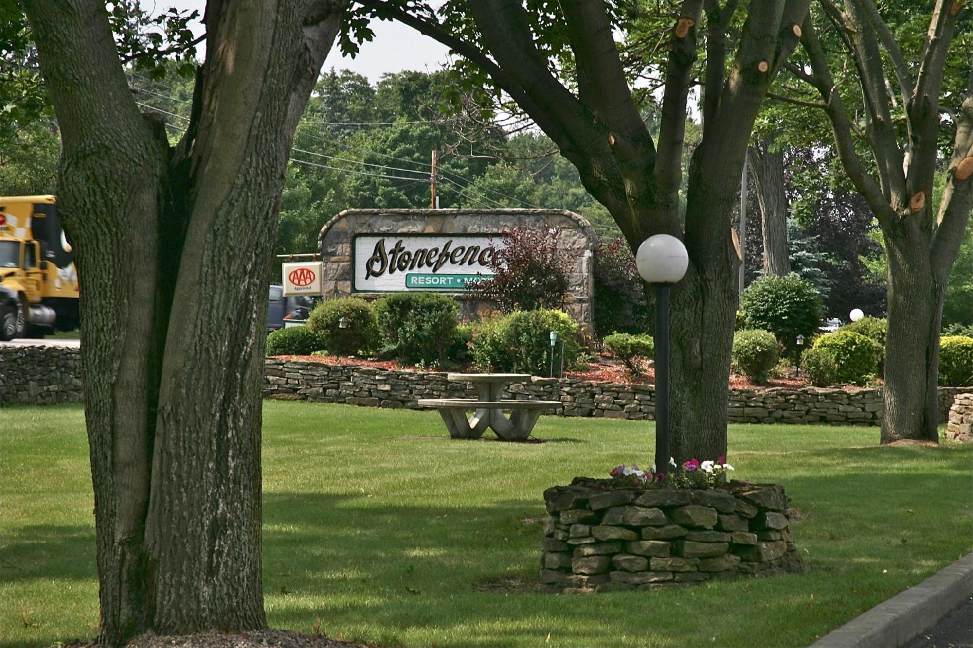 Stone Fence Resort Ogdensburg Bagian luar foto