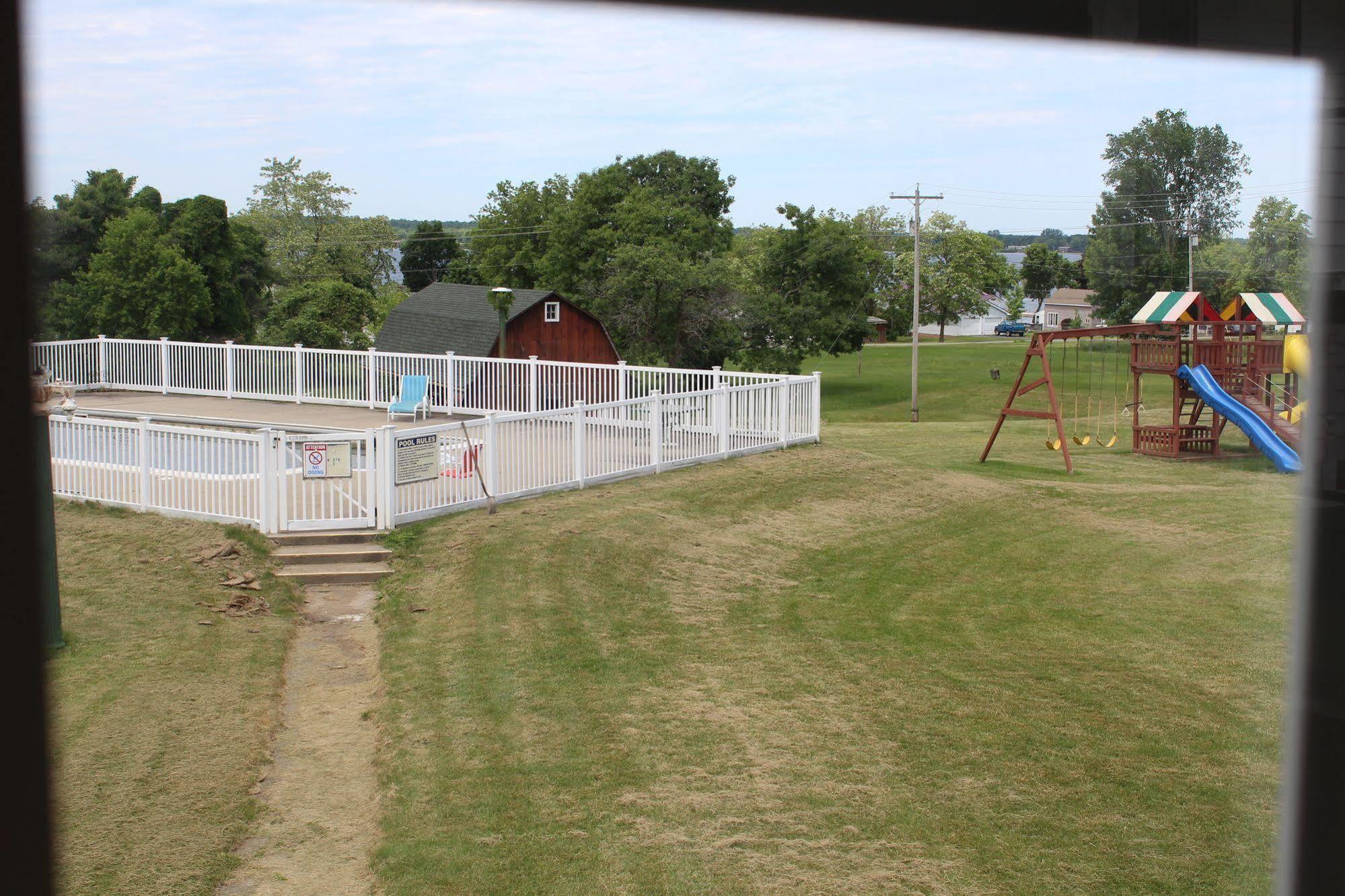 Stone Fence Resort Ogdensburg Bagian luar foto